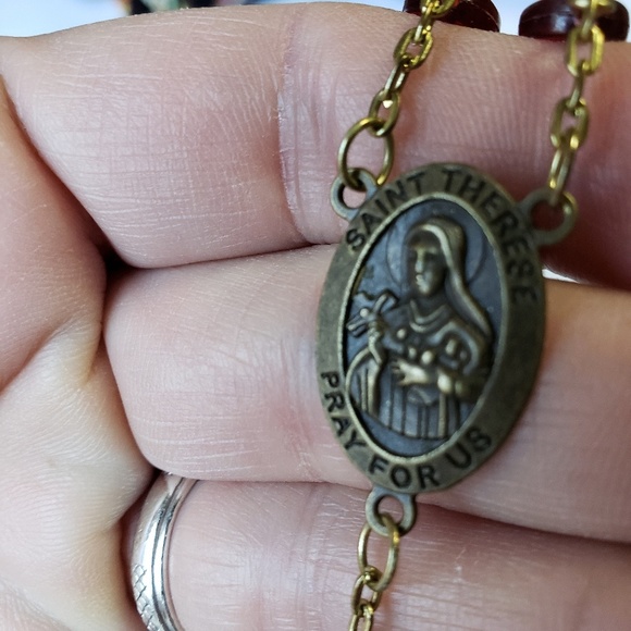Vintage Catholic Rosary Prayer Necklace - Picture 5 of 6